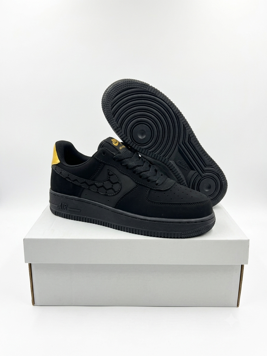Nike Air Force 1 low nubuck.